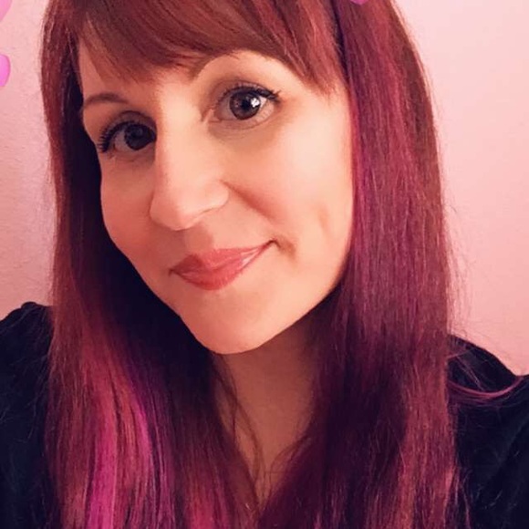 Meet your Posher, Jenna-A Posh Ambassador!!! - Picture 4 of 4